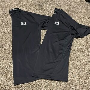 Bundle of 2 Under Armour Heatgear Shirts